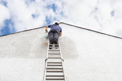 Peinture extérieure à la Houblonnière — façades et ravalement